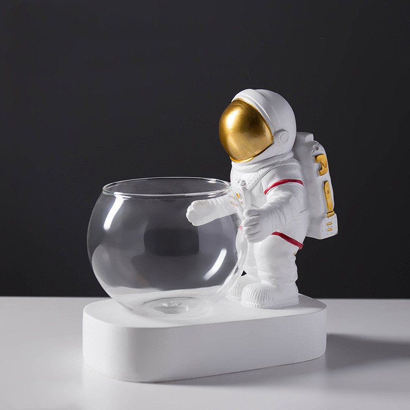 Space Astronaut Glass Vase: Creative Desktop Hydroponic Plant Pot - Image 7