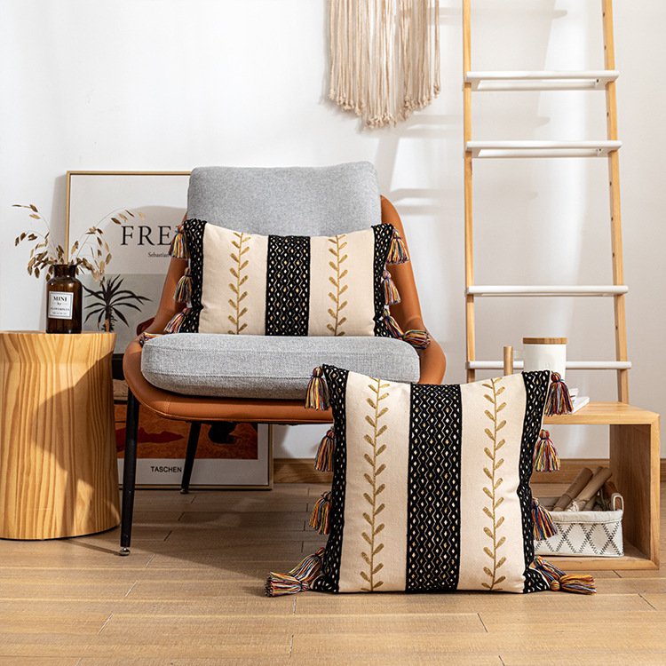 Moroccan Cotton Tufted Pillowcase: Boho Fringed Decorative Throw Pillow Cover
