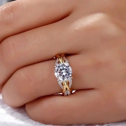 Fashionable Zircon Ring for Women | Light Luxury Niche Design Jewelry - Image 3