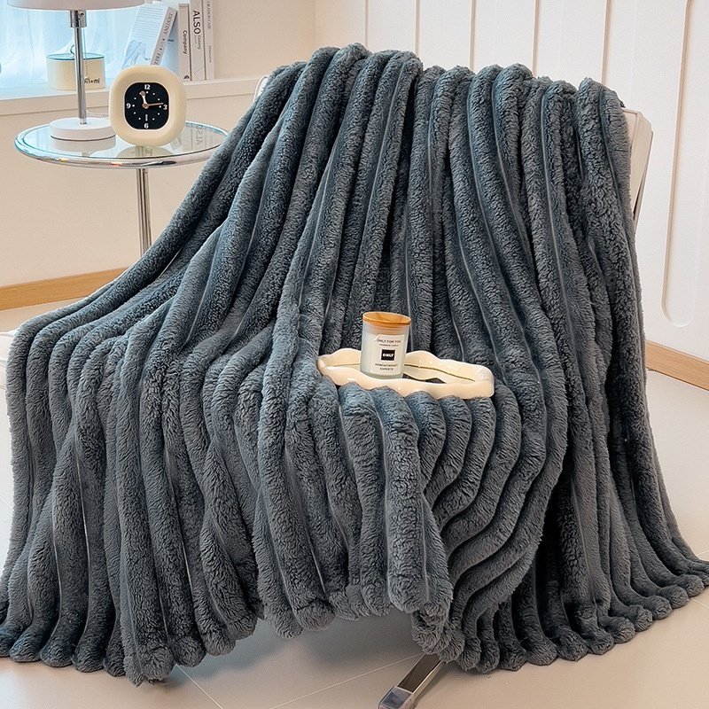 Solid Color Velvet Throw Blanket: Thickened Warm Nap Blanket for Sofa & Bed - Image 7